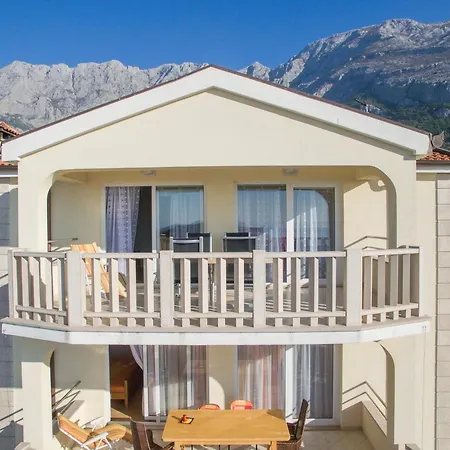 Apartmán Almera - *