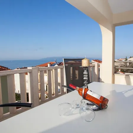 Almera -