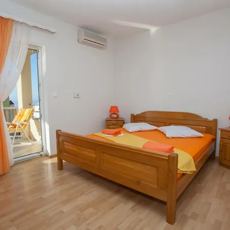 Almera - Apartmán Makarská