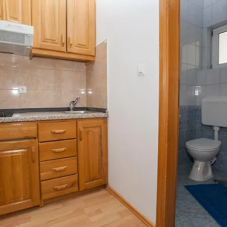 Almera -